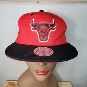 Mitchell & Ness Chicago Bulls Snap Back Hat - NWT